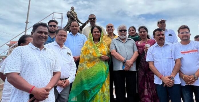 Picsart_23-06-13_16-57-45-921